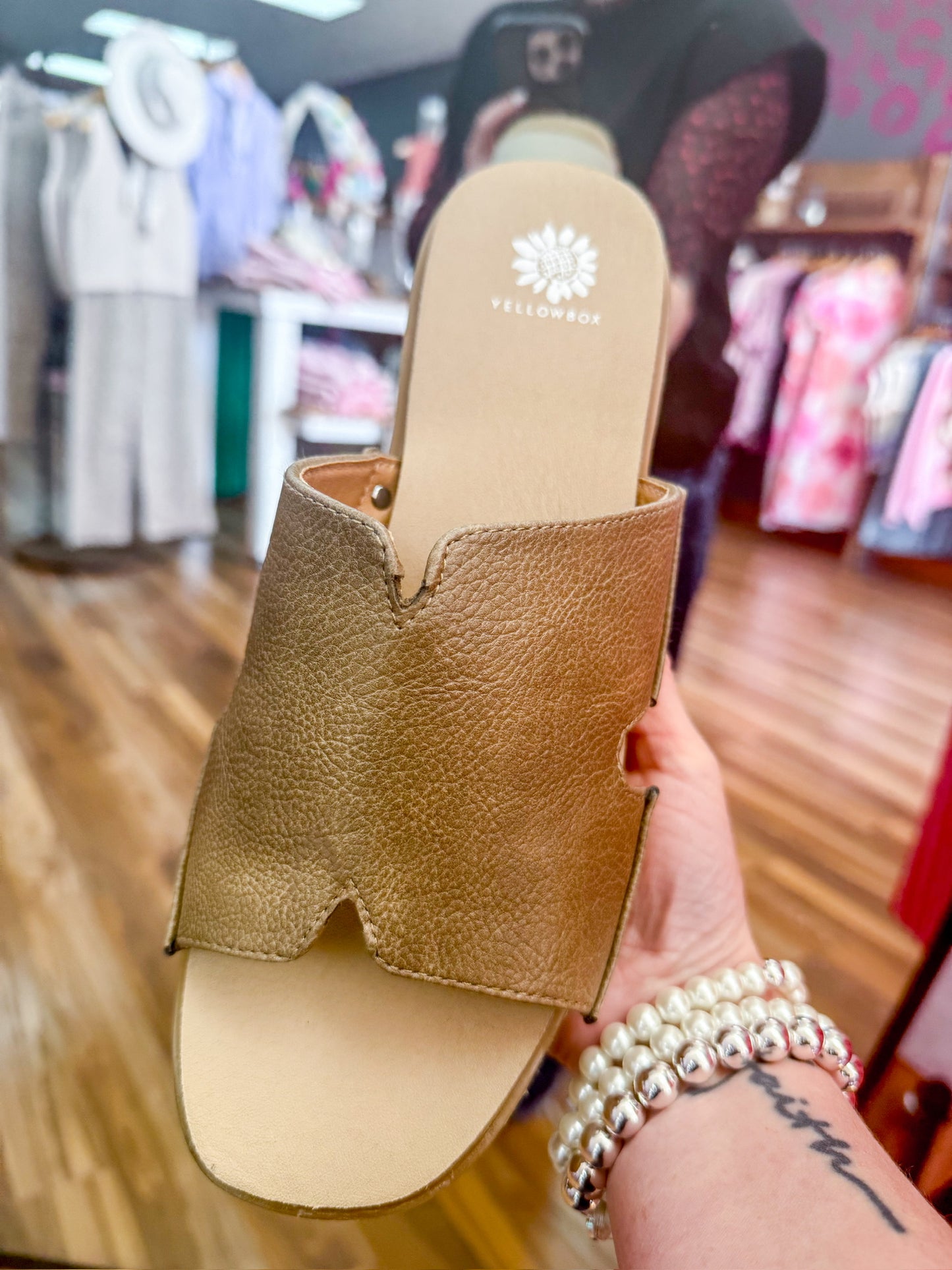 Alameda Wedge Sandal Black or Tan