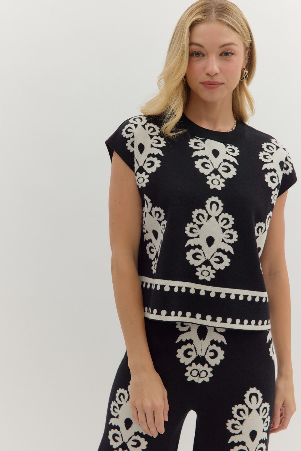 Noir Texture Top