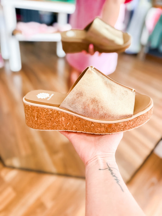 Yellow Box Vienna Gold Wedge