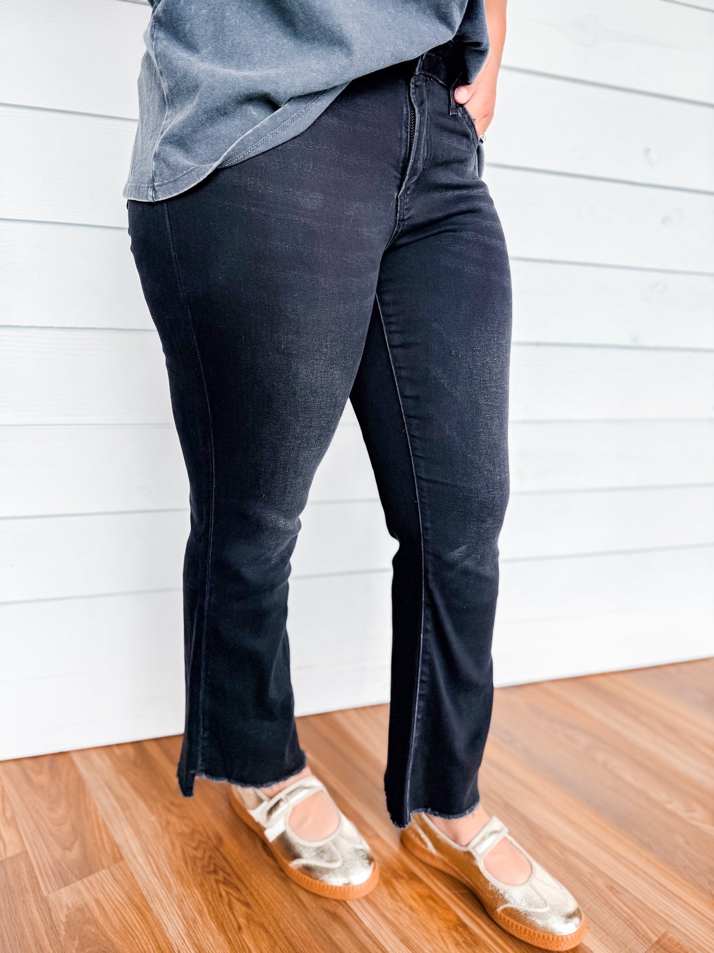 Vervet Mid Rise Raw Hem Black Crop Flares