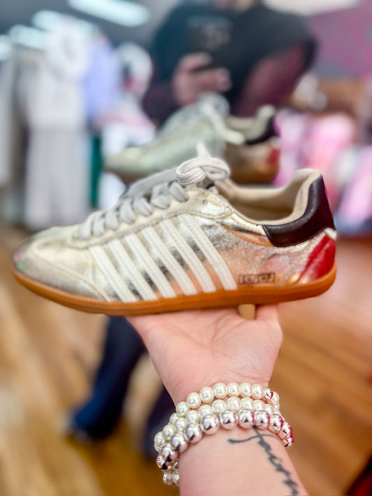 Stevie Gold Sneakers