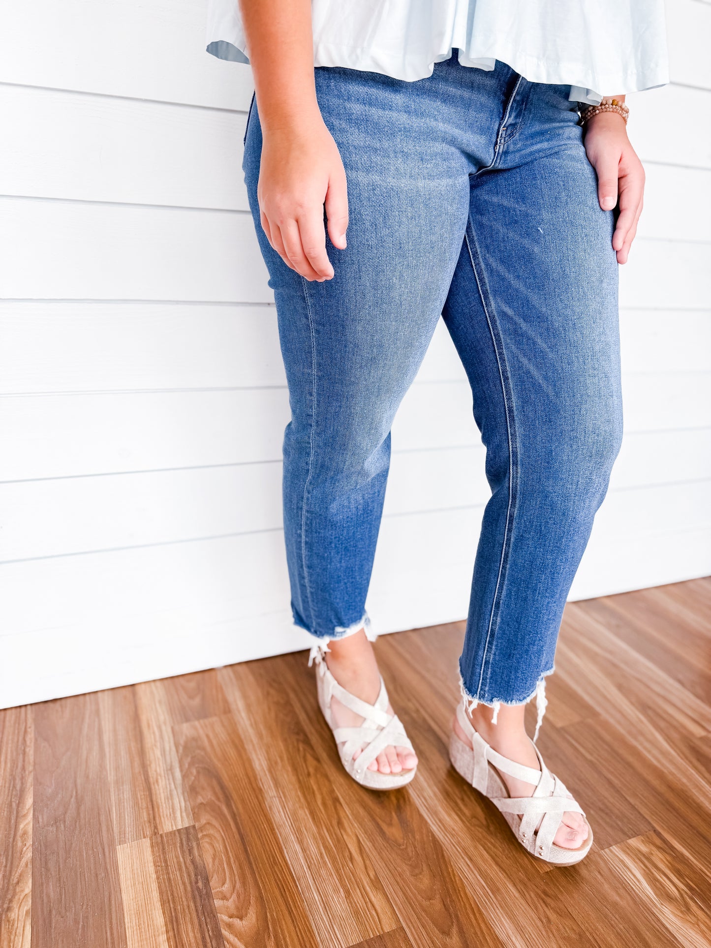 Vervet High Rise Frayed Hem Crop Straight Jeans